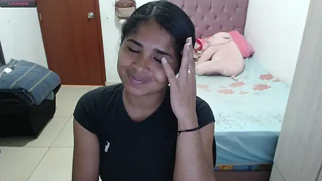 Snapshot of july-feria chatting on 27, 10, 2025 july-feria online show from 27, 10, 2025