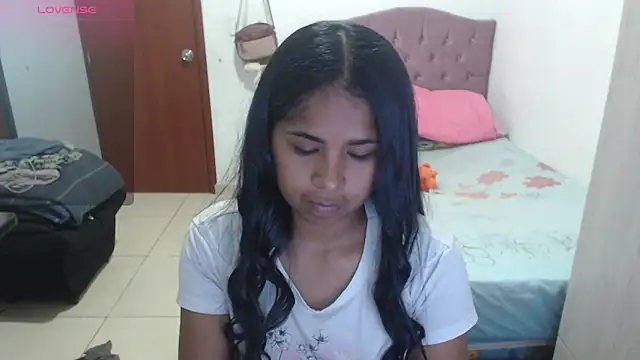 Snapshot of july-feria chatting on 25, 11, 2025 july-feria online show from 25, 11, 2025