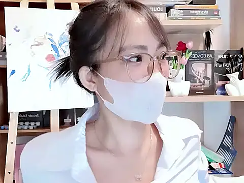 Lush-Office online show from 20, 9, 2025