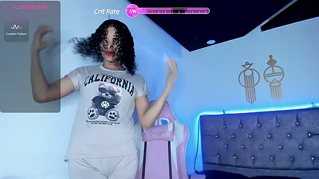 BrigitteRoy  online show from 7, 3, 2025