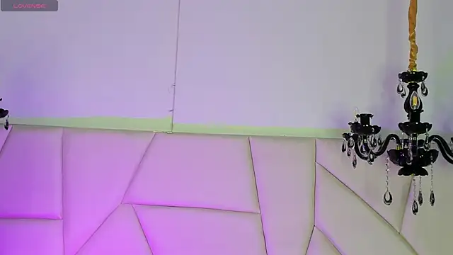 Snapshot of Aitana_Hilton_ chatting on 29, 9, 2025 Aitana Hilton online show from 29, 9, 2025