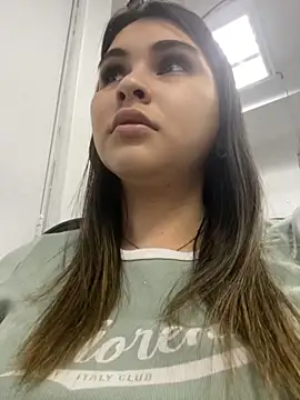 Snapshot of Aitana_Hilton_ chatting on 9, 10, 2025 Aitana Hilton online show from 9, 10, 2025