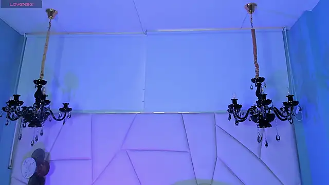 Snapshot of Aitana_Hilton_ chatting on 10, 10, 2025 Aitana Hilton online show from 10, 10, 2025