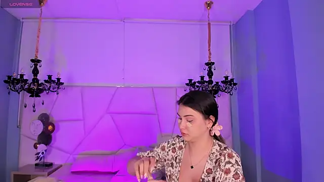 Snapshot of Aitana_Hilton_ chatting on 26, 10, 2025 Aitana Hilton online show from 26, 10, 2025