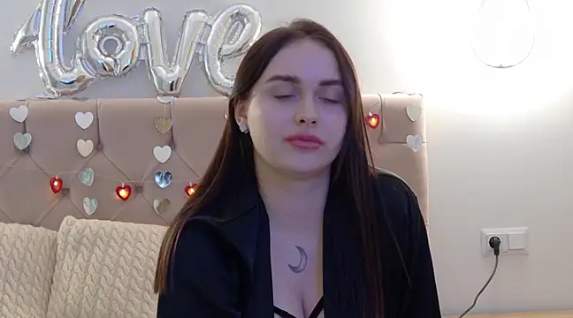 Lilliana Moon online show from 18, 2, 2025