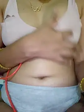 Snapshot of nikkibenza chatting on 9, 2, 2025 nikkibenza online show from 9, 2, 2025