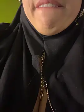 Snapshot of zahra_Jalid chatting on 18, 4, 2026 zahra Jalid online show from 18, 4, 2026