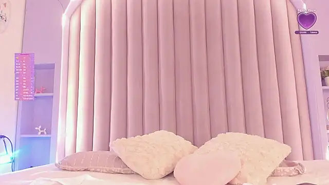 SabrinaSpell  online show from 10, 3, 2025