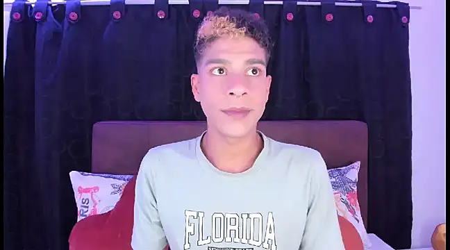Snapshot of Ethan_Boyy chatting on 20, 1, 2025 Ethan Boyy online show from 20, 1, 2025