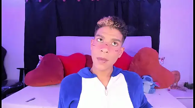 Snapshot of Ethan_Boyy chatting on 28, 2, 2025 Ethan Boyy online show from 28, 2, 2025
