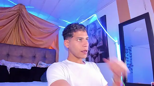 Snapshot of Ethan_Boyy chatting on 17, 9, 2025 Ethan Boyy online show from 17, 9, 2025