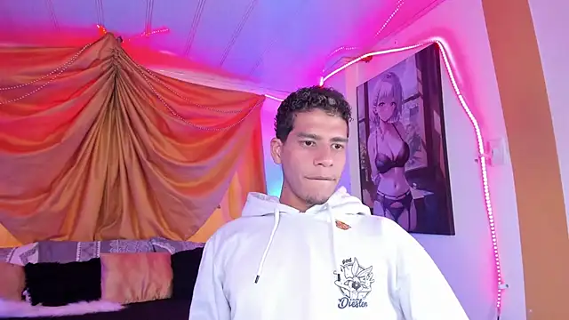 Snapshot of Ethan_Boyy chatting on 6, 10, 2025 Ethan Boyy online show from 6, 10, 2025