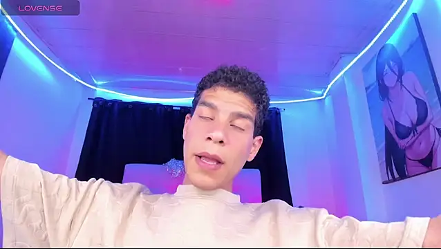 Snapshot of Ethan_Boyy chatting on 7, 5, 2026 Ethan Boyy online show from 7, 5, 2026