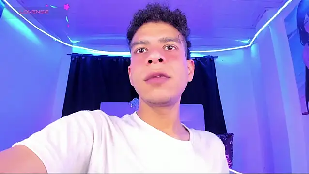 Snapshot of Ethan_Boyy chatting on 29, 5, 2026 Ethan Boyy online show from 29, 5, 2026