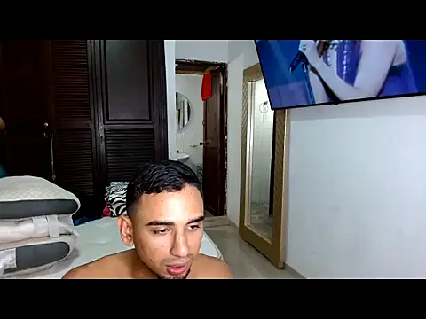 sweethoneytsx online show from 19, 2, 2026