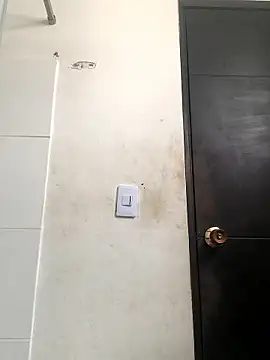 Latinos 2001 online show from 14, 1, 2026