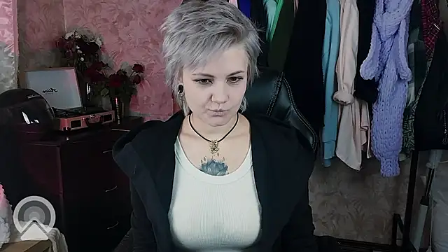 EvaBrownie online show from 28, 1, 2025