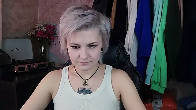 EvaBrownie online show from 12, 2, 2025