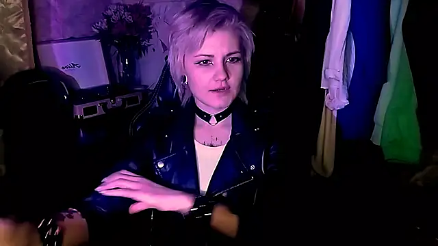 EvaBrownie online show from 14, 2, 2025