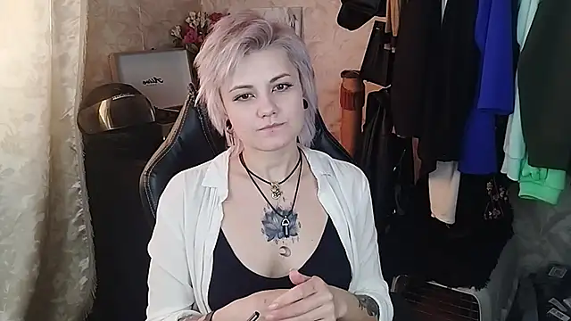 EvaBrownie online show from 18, 2, 2025