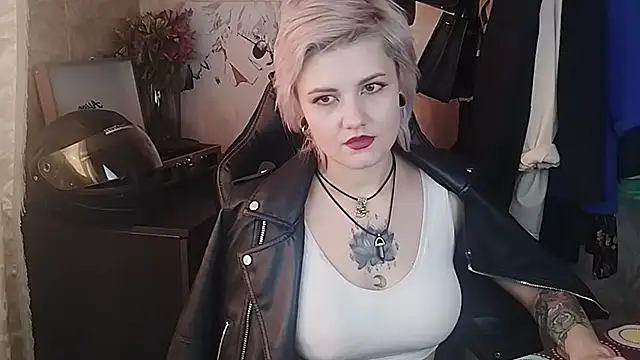 EvaBrownie online show from 27, 2, 2025