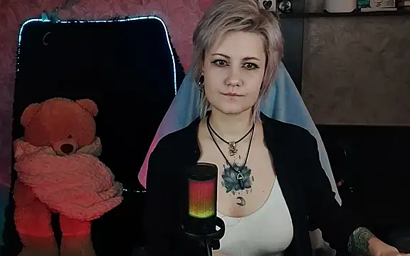 EvaBrownie online show from 15, 3, 2025