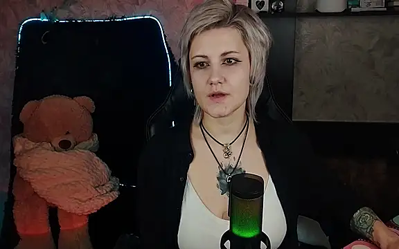 EvaBrownie online show from 15, 3, 2025