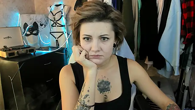 EvaBrownie online show from 13, 9, 2025