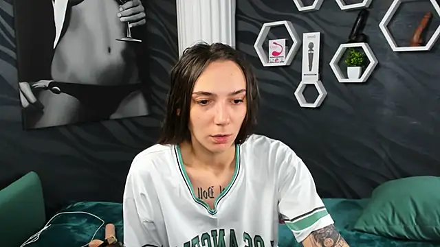 annabishop online show from 28, 1, 2025