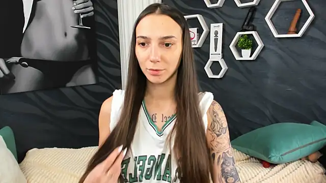 annabishop online show from 30, 1, 2025