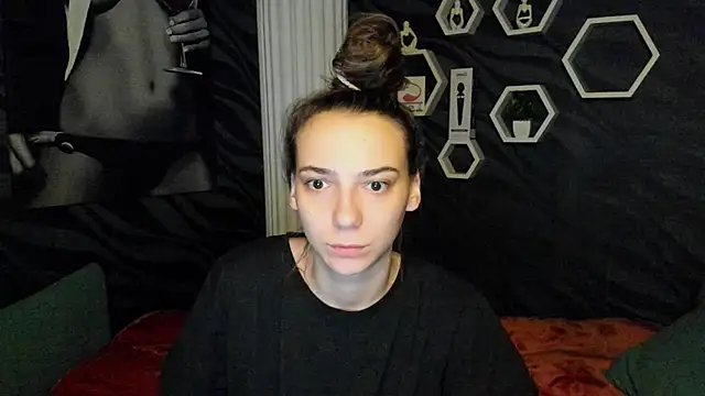 annabishop online show from 28, 2, 2025