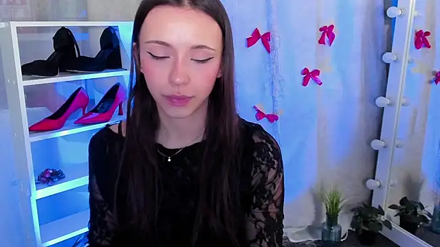 Snapshot of Sahara_Shields chatting on 23, 1, 2025 Sahara Shields online show from 23, 1, 2025