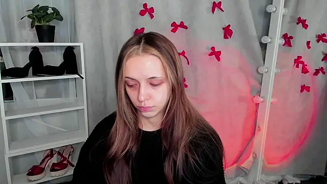 Snapshot of Sahara_Shields chatting on 18, 2, 2025 Sahara Shields online show from 18, 2, 2025