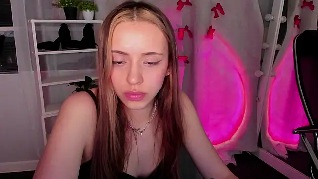 Snapshot of Sahara_Shields chatting on 25, 2, 2025 Sahara Shields online show from 25, 2, 2025