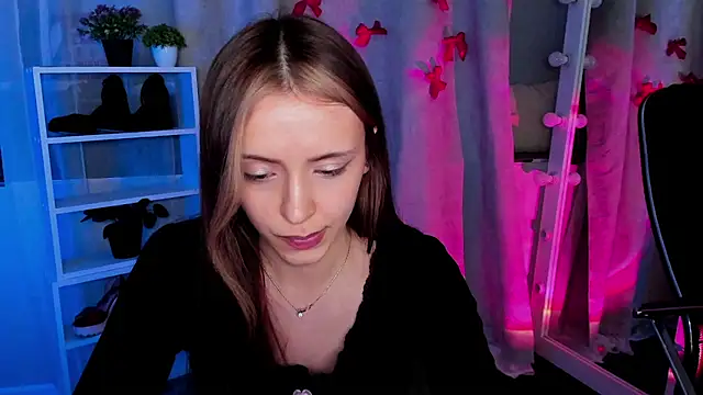 Snapshot of Sahara_Shields chatting on 6, 3, 2025 Sahara Shields online show from 6, 3, 2025