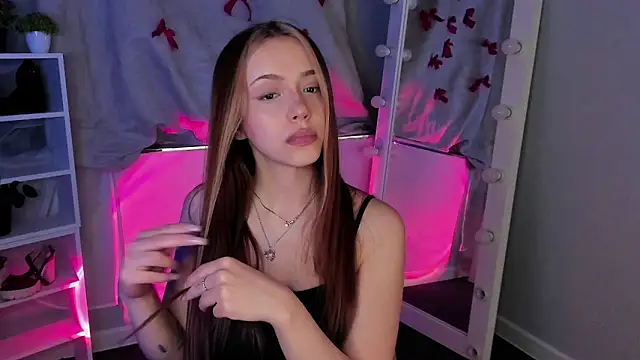 Snapshot of Sahara_Shields chatting on 18, 3, 2025 Sahara Shields online show from 18, 3, 2025