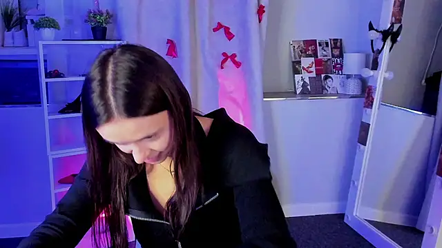 Snapshot of Sahara_Shields chatting on 11, 9, 2025 Sahara Shields online show from 11, 9, 2025