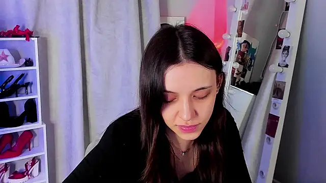 Sahara Shields online show from 4, 2, 2026