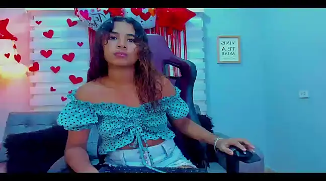 Snapshot of yian_meghan chatting on 7, 3, 2025 yian meghan online show from 7, 3, 2025