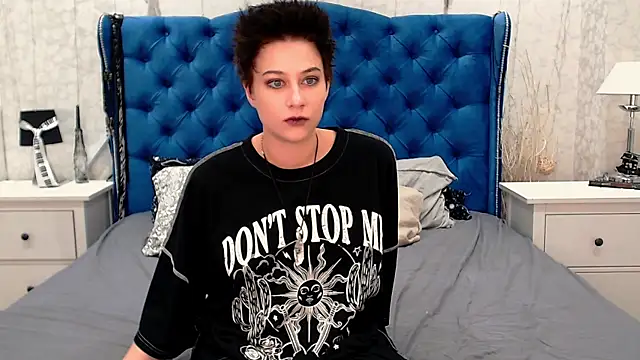 Snapshot of via_mayer_ chatting on 3, 7, 2026 via mayer online show from 3, 7, 2026