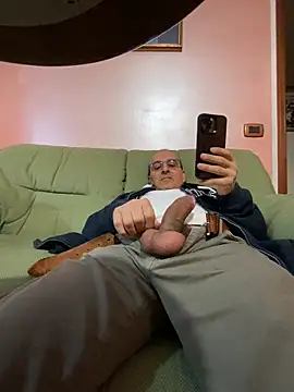 Snapshot of sempreilmio2 chatting on 27, 2, 2025 sempreilmio2 online show from 27, 2, 2025