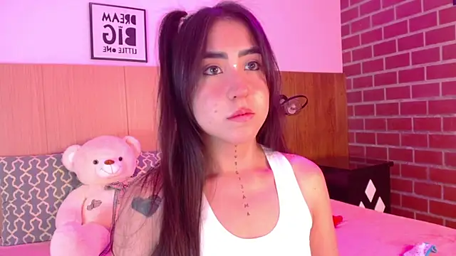 Snapshot of AdaaMillan chatting on 7, 2, 2025 AdaaMillan online show from 7, 2, 2025