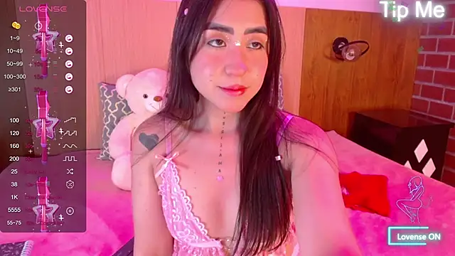 Snapshot of AdaaMillan chatting on 8, 2, 2025 AdaaMillan online show from 8, 2, 2025