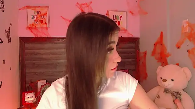 Snapshot of AdaaMillan chatting on 24, 10, 2025 AdaaMillan online show from 24, 10, 2025