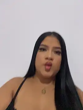 Snapshot of Cinnamon-Dirty chatting on 13, 12, 2025 Cinnamon-Dirty online show from 13, 12, 2025