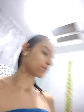 Snapshot of alana_lara chatting on 12, 10, 2025 alana lara online show from 12, 10, 2025