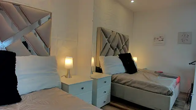 raquell moore online show from 19, 3, 2025