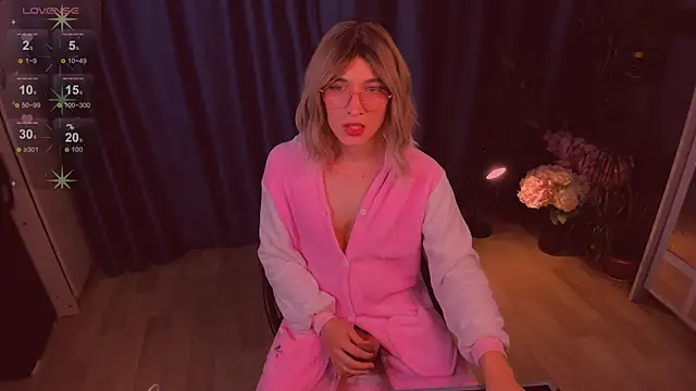 foxy jpg online show from 14, 10, 2025