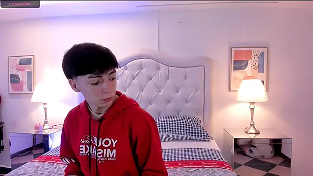 Snapshot of ethan_and_ava chatting on 29, 1, 2025 ethan and ava online show from 29, 1, 2025