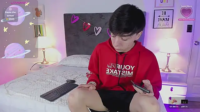 Snapshot of ethan_and_ava chatting on 27, 2, 2025 ethan and ava online show from 27, 2, 2025